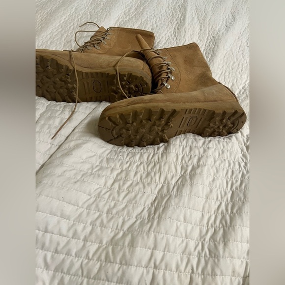 Army issued combat boots - lightly worn! main image 5
